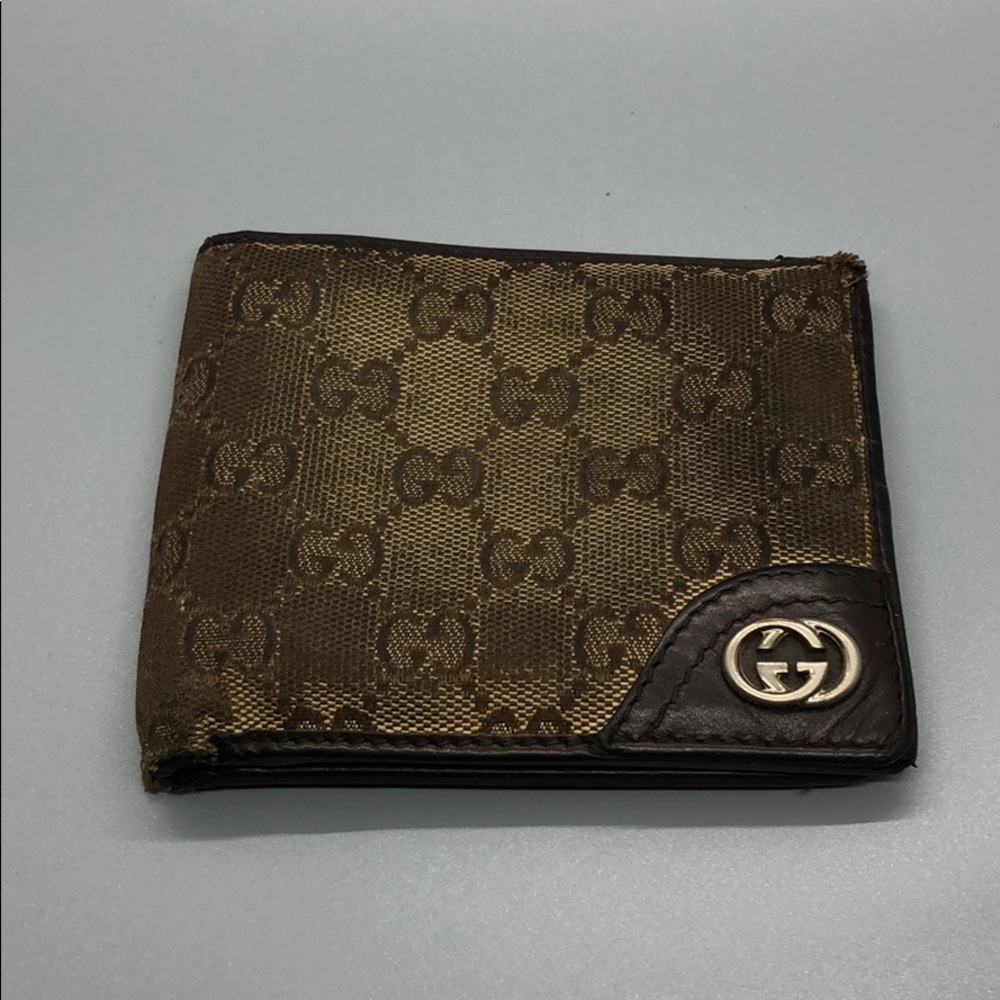 Gucci wallet